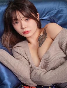 《渔船上的一父三女》