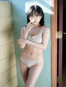 《免费女人光着全身网站》