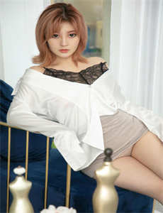 《家里没人妈妈陪你做一次》