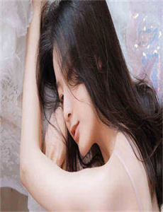 《大胸校花莹莹被老头糟蹋》