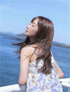 《女王归来》